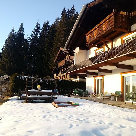 Almhaus Florian Διαμέρισμα Treffen Εξωτερικό φωτογραφία