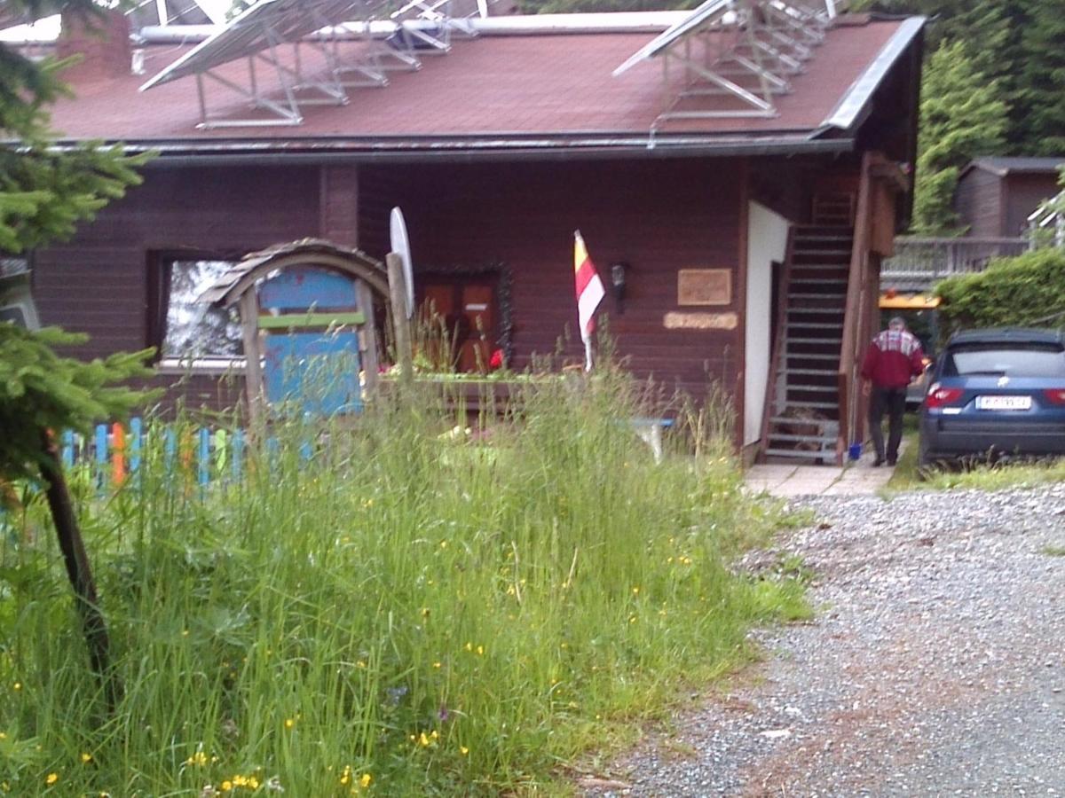 Almhaus Florian Διαμέρισμα Treffen Εξωτερικό φωτογραφία