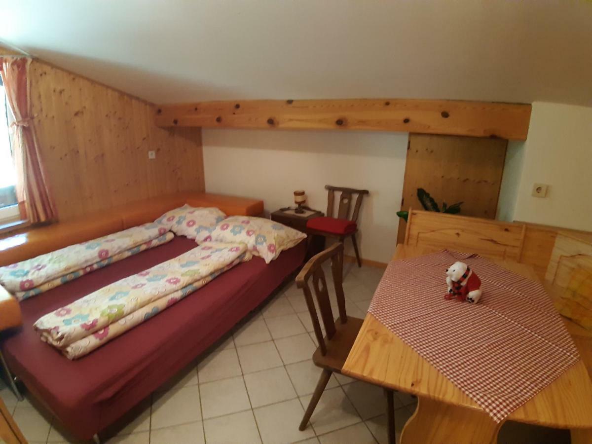 Almhaus Florian Διαμέρισμα Treffen Εξωτερικό φωτογραφία